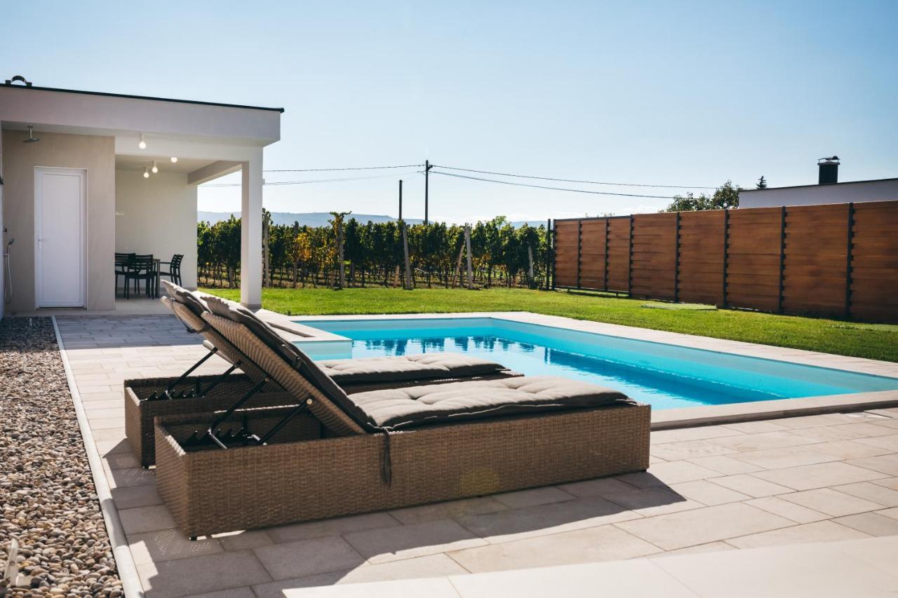 Olive Tree House Villa โมสตาร์ ภายนอก รูปภาพ