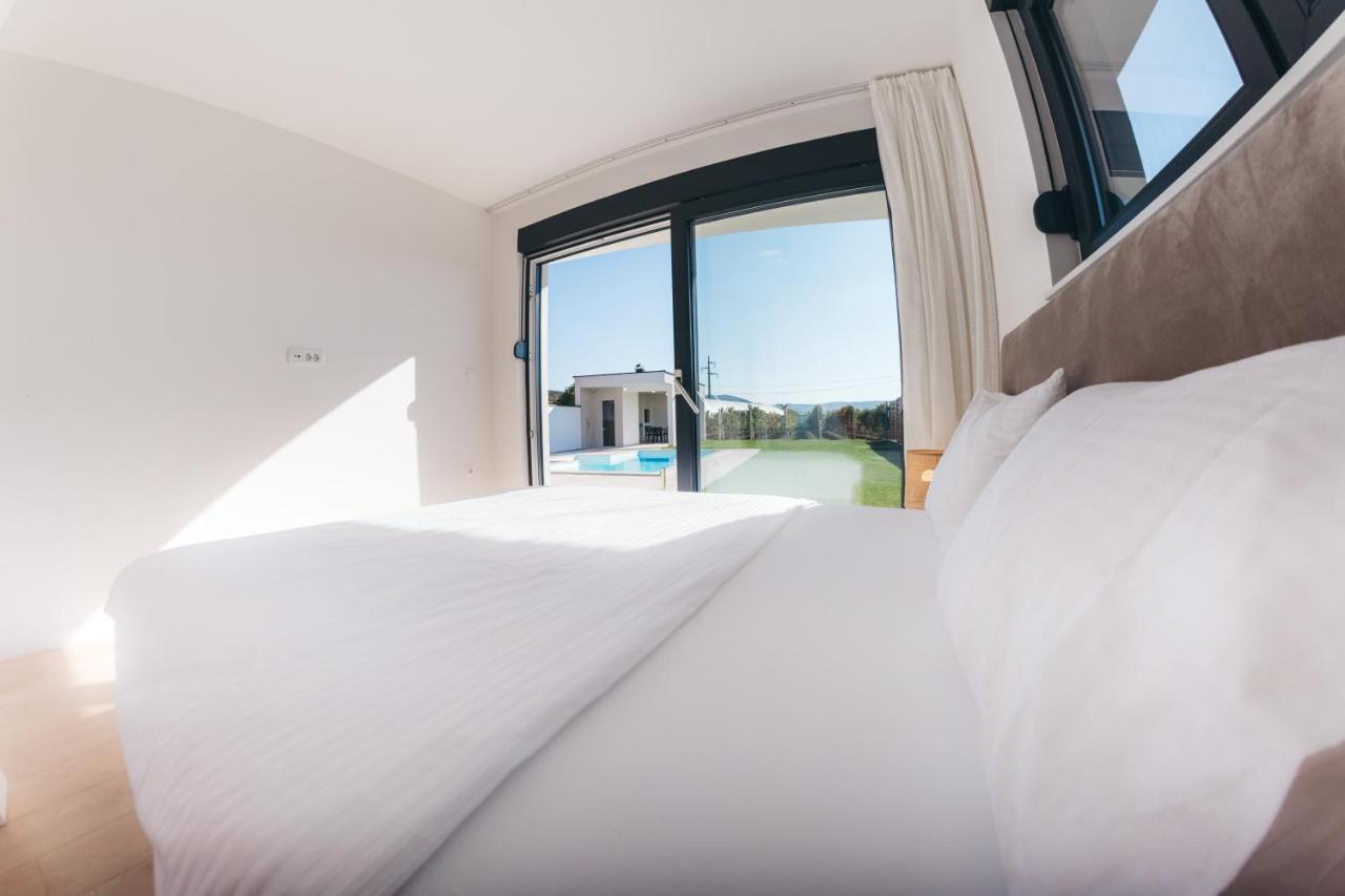 Olive Tree House Villa โมสตาร์ ภายนอก รูปภาพ